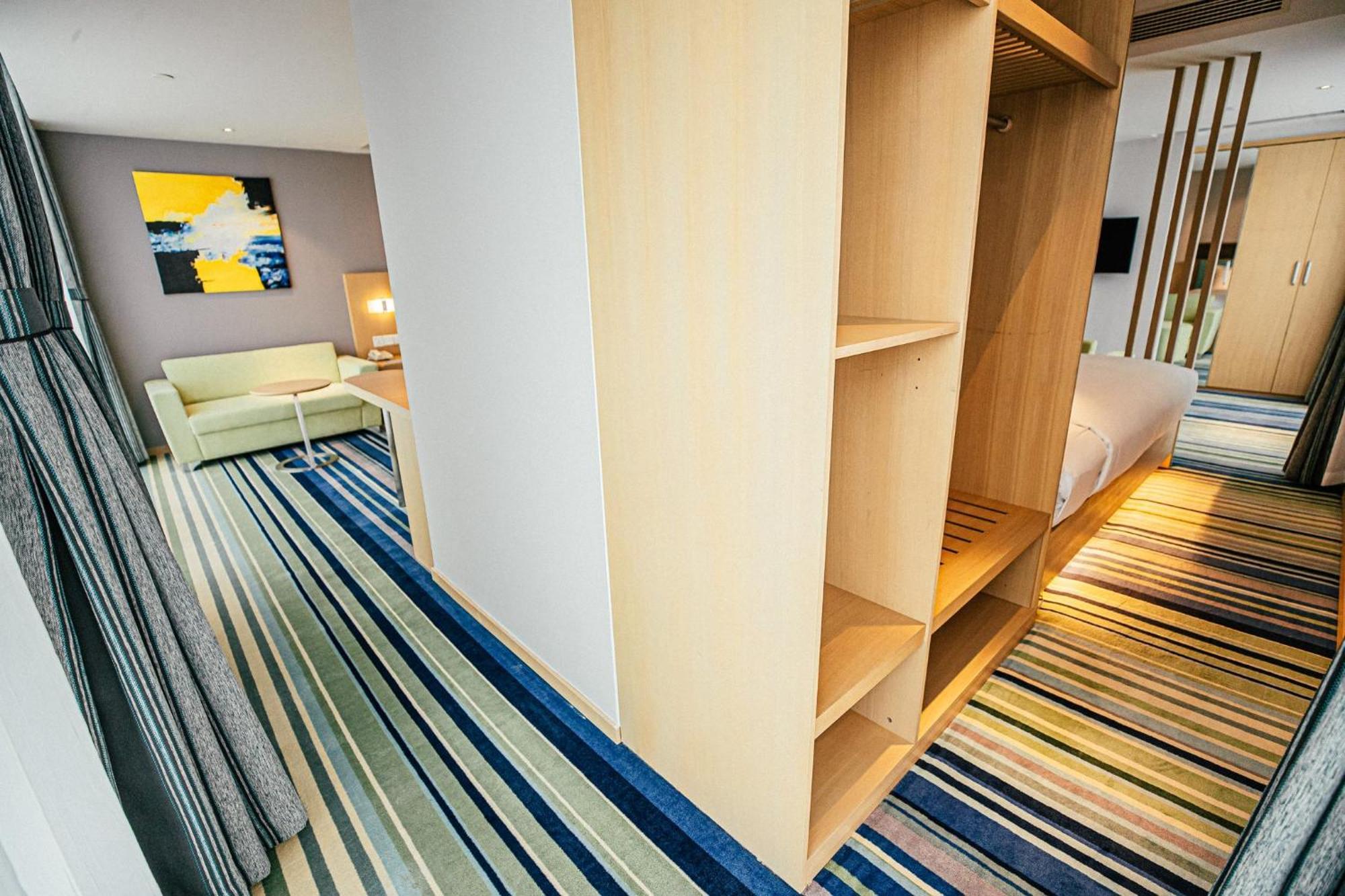 Holiday Inn Express Yingkou Onelong Plaza By Ihg Gaizhou المظهر الخارجي الصورة